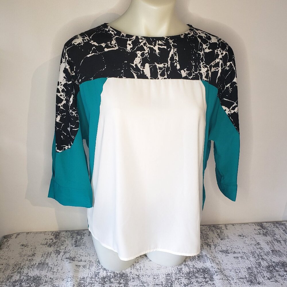 Calvin Klein Blouse Turquoise Black White 3/4 Sleeves